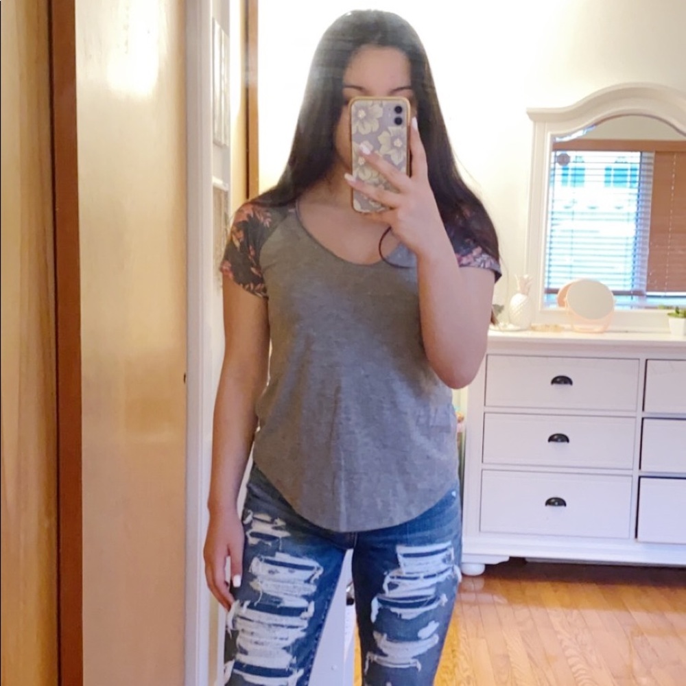 Floral Sleeve Gray Tee